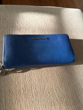 Michael Kors Royal Blue Saffiano Zip Wallet